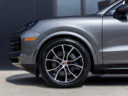 Porsche Cayenne Base Coupe AWD 2026