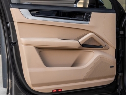 Porsche Cayenne Base Coupe AWD 2026