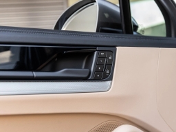 Porsche Cayenne Base Coupe AWD 2026