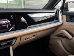 Porsche Cayenne Base Coupe AWD 2026