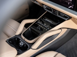 Porsche Cayenne Base Coupe AWD 2026