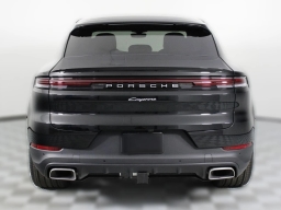 Porsche Cayenne Base Coupe AWD 2026