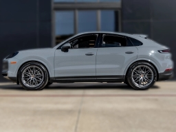 Porsche Cayenne Base Coupe AWD 2026