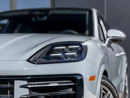 Porsche Cayenne Base Coupe AWD 2026