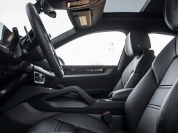 Porsche Cayenne Base Coupe AWD 2026