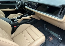 Porsche Cayenne Base Coupe AWD 2026