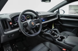 Porsche Cayenne Base Coupe AWD 2026