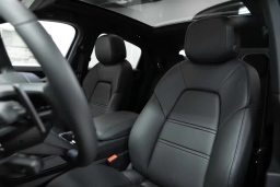 Porsche Cayenne Base Coupe AWD 2026