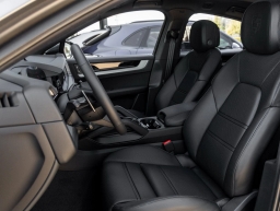 Porsche Cayenne Base Coupe AWD 2026