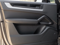 Porsche Cayenne Base Coupe AWD 2026