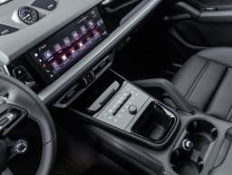 Porsche Cayenne Base Coupe AWD 2026