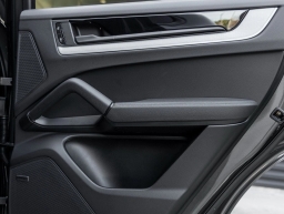 Porsche Cayenne Base Coupe AWD 2026