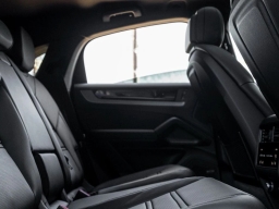 Porsche Cayenne Base Coupe AWD 2026