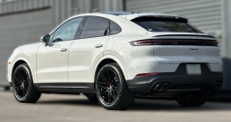Porsche Cayenne Base Coupe AWD 2026