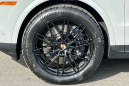 Porsche Cayenne Base Coupe AWD 2026