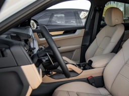 Porsche Cayenne Base Coupe AWD 2026