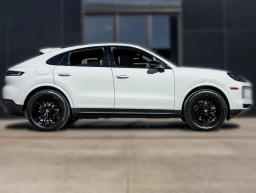Porsche Cayenne Base Coupe AWD 2026