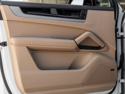 Porsche Cayenne Base Coupe AWD 2026