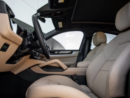 Porsche Cayenne Base Coupe AWD 2026