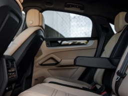 Porsche Cayenne Base Coupe AWD 2026