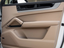 Porsche Cayenne Base Coupe AWD 2026