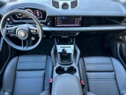 Porsche Cayenne Base Coupe AWD 2026