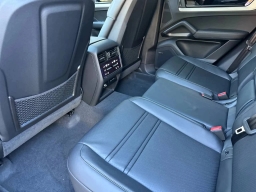 Porsche Cayenne Base Coupe AWD 2026