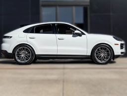Porsche Cayenne Base Coupe AWD 2026
