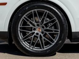 Porsche Cayenne Base Coupe AWD 2026