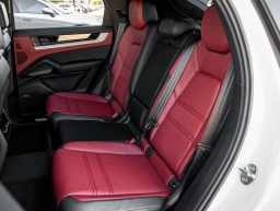 Porsche Cayenne Base Coupe AWD 2026