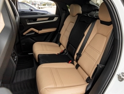 Porsche Cayenne Base Coupe AWD 2026