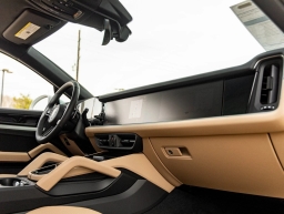 Porsche Cayenne Base Coupe AWD 2026