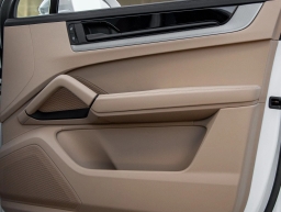 Porsche Cayenne Base Coupe AWD 2026