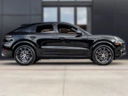 Porsche Cayenne Base Coupe AWD 2026