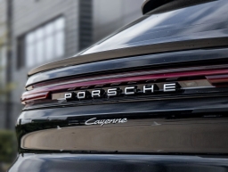 Porsche Cayenne Base Coupe AWD 2026