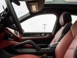 Porsche Cayenne Base Coupe AWD 2026