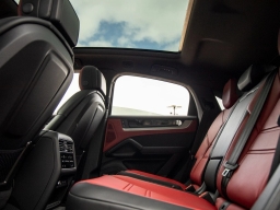 Porsche Cayenne Base Coupe AWD 2026