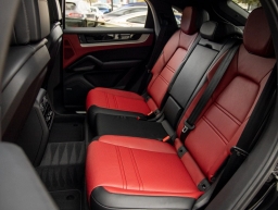 Porsche Cayenne Base Coupe AWD 2026