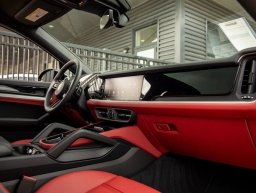 Porsche Cayenne Base Coupe AWD 2026