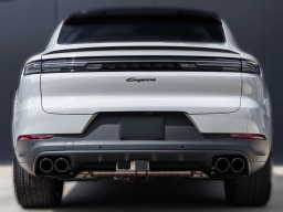 Porsche Cayenne Base Coupe AWD 2026