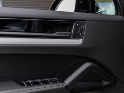 Porsche Cayenne Base Coupe AWD 2026