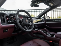 Porsche Cayenne Base Coupe AWD 2026