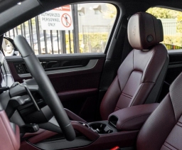 Porsche Cayenne Base Coupe AWD 2026