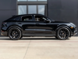 Porsche Cayenne Base Coupe AWD 2026