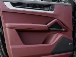 Porsche Cayenne Base Coupe AWD 2026