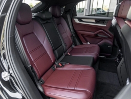 Porsche Cayenne Base Coupe AWD 2026