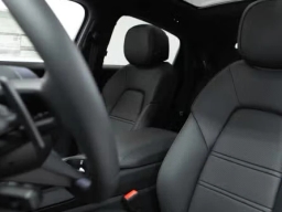 Porsche Cayenne Base Coupe AWD 2026