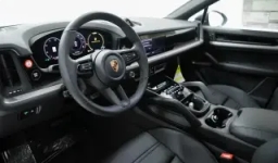Porsche Cayenne Base Coupe AWD 2026