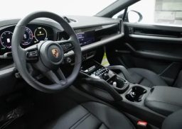 Porsche Cayenne Base Coupe AWD 2026