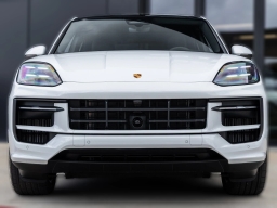 Porsche Cayenne Base Coupe AWD 2026